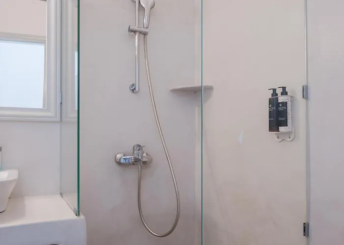 Nautilus Guest house