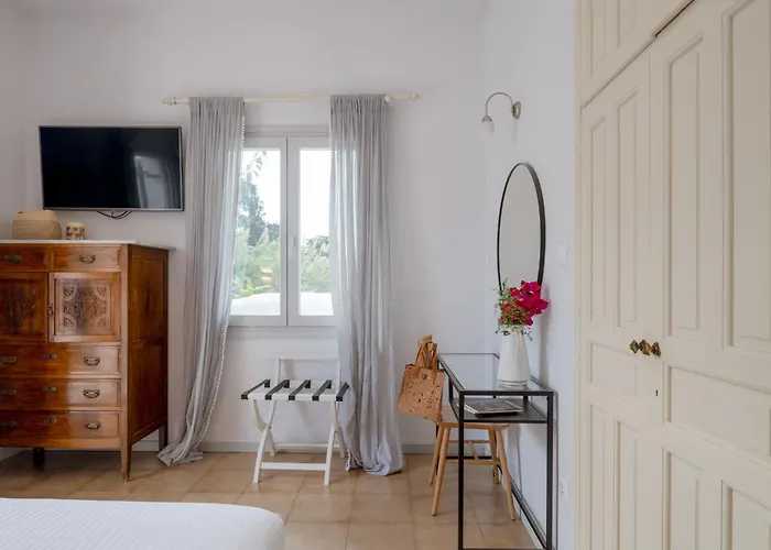 Nautilus 3* Parikia (Paros)