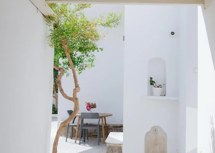 Nautilus Parikia (Paros)