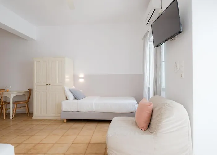 Nautilus Guest house