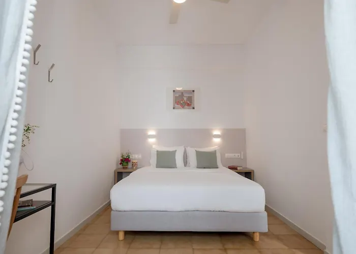 Nautilus Guest house 3*