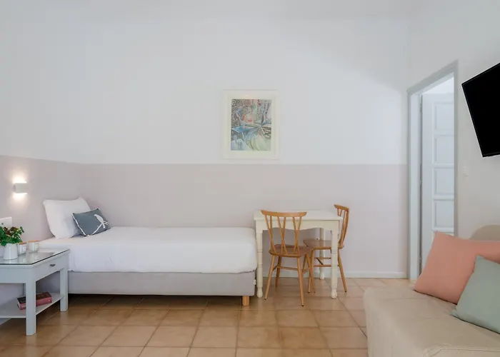 Nautilus Guest house