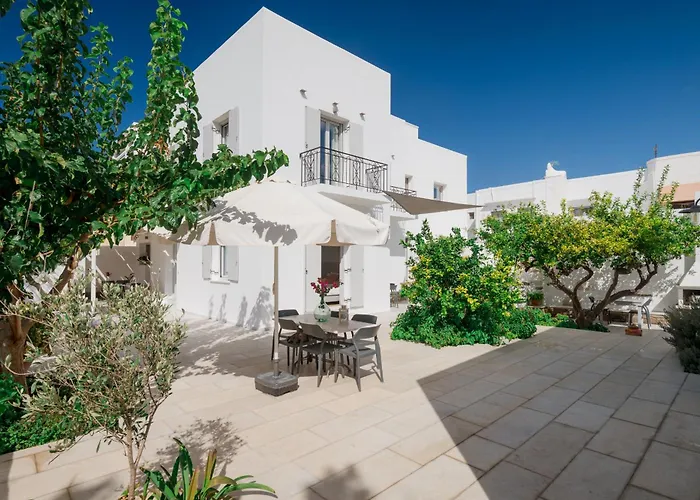 Nautilus Guest house 3*